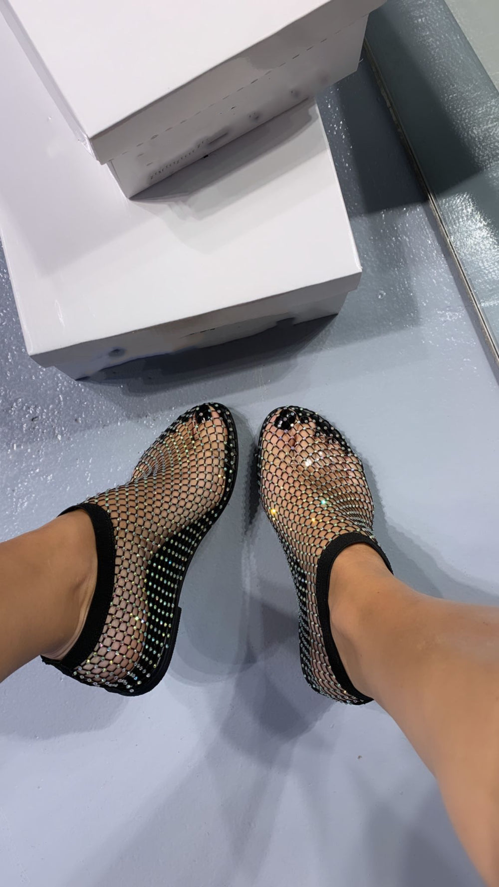 Minopia - Trendy shiny sandals 